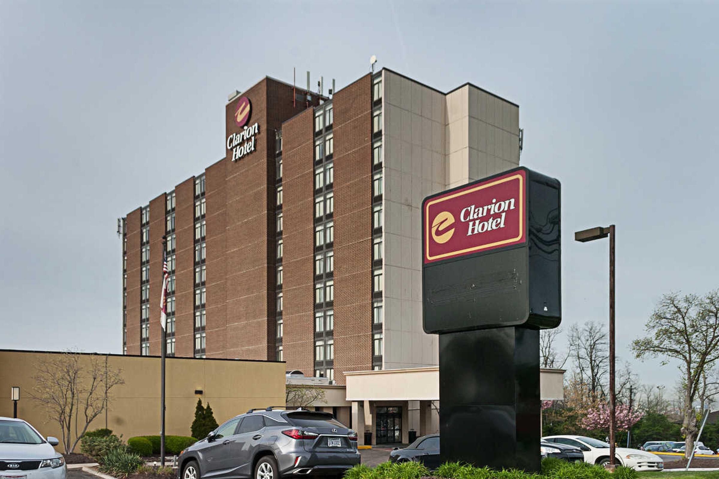 Clarion Hotel Cincinnati North Esterno foto